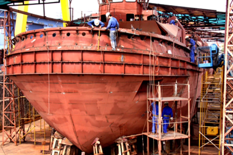 Bản mã sắt được ứng dụng trong công nghiệp đóng tàu